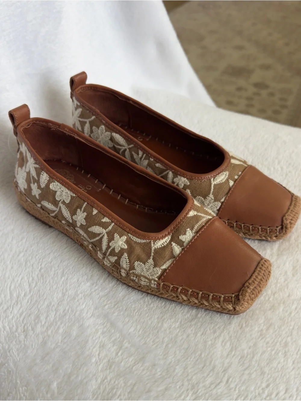 Vince Camuto Miheli Espadrille Flats – Size 5M / EU 35 – Brand New
